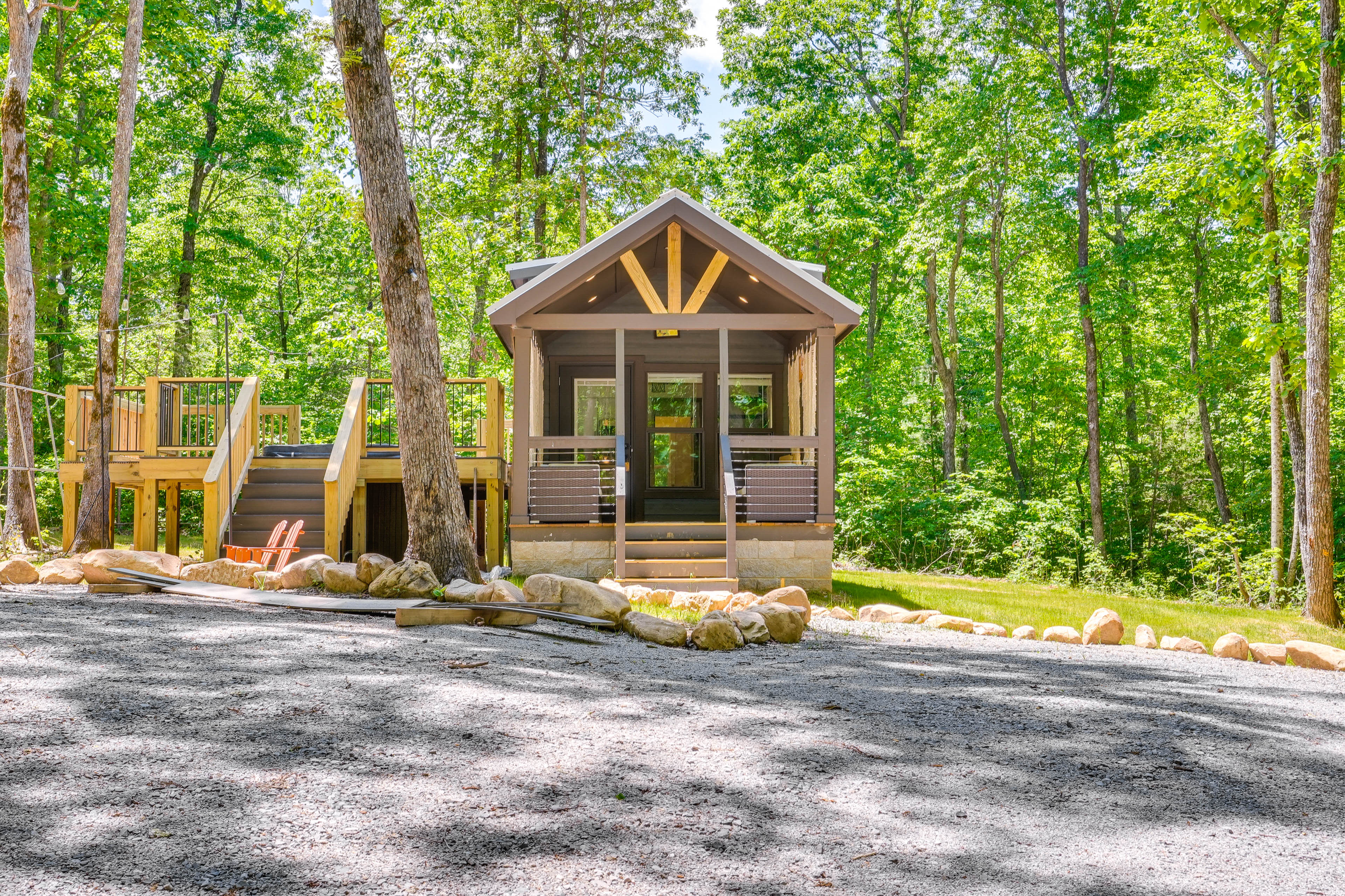 Monteagle Cabin w/ Swim Spa, Sauna & Fire Pit!