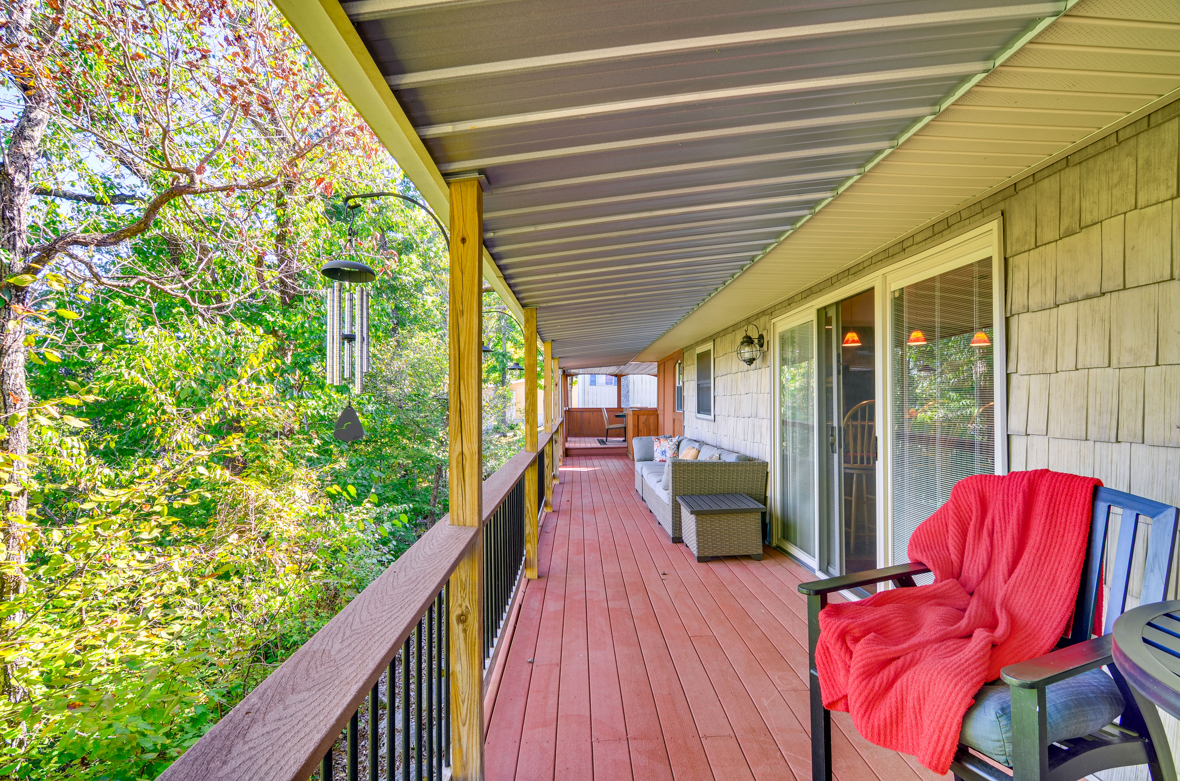 4 Mi to Cumberland River: Cabin w/ Deck & Fire Pit