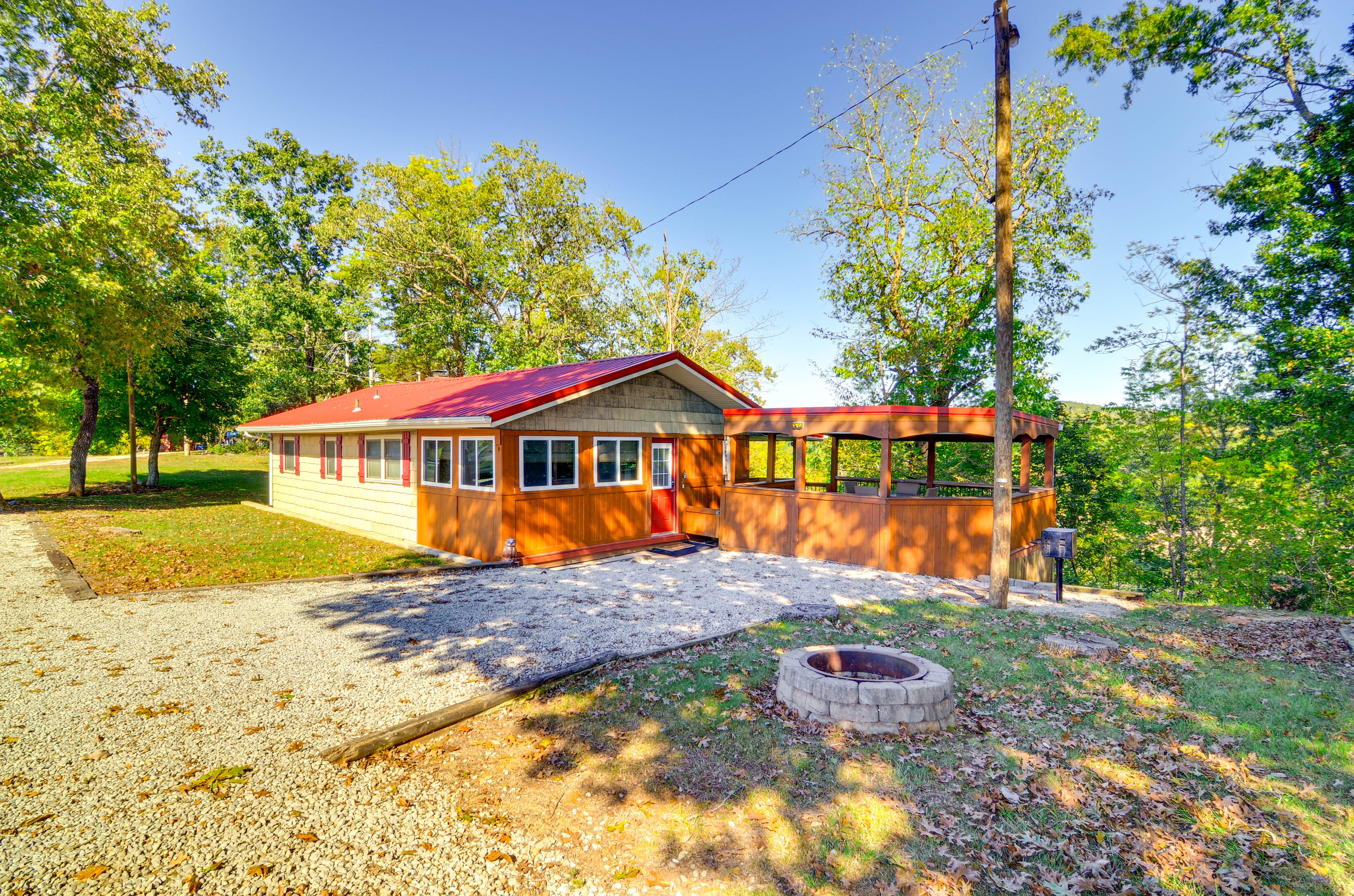 Property Image 2 - 4 Mi to Cumberland River: Cabin w/ Deck & Fire Pit