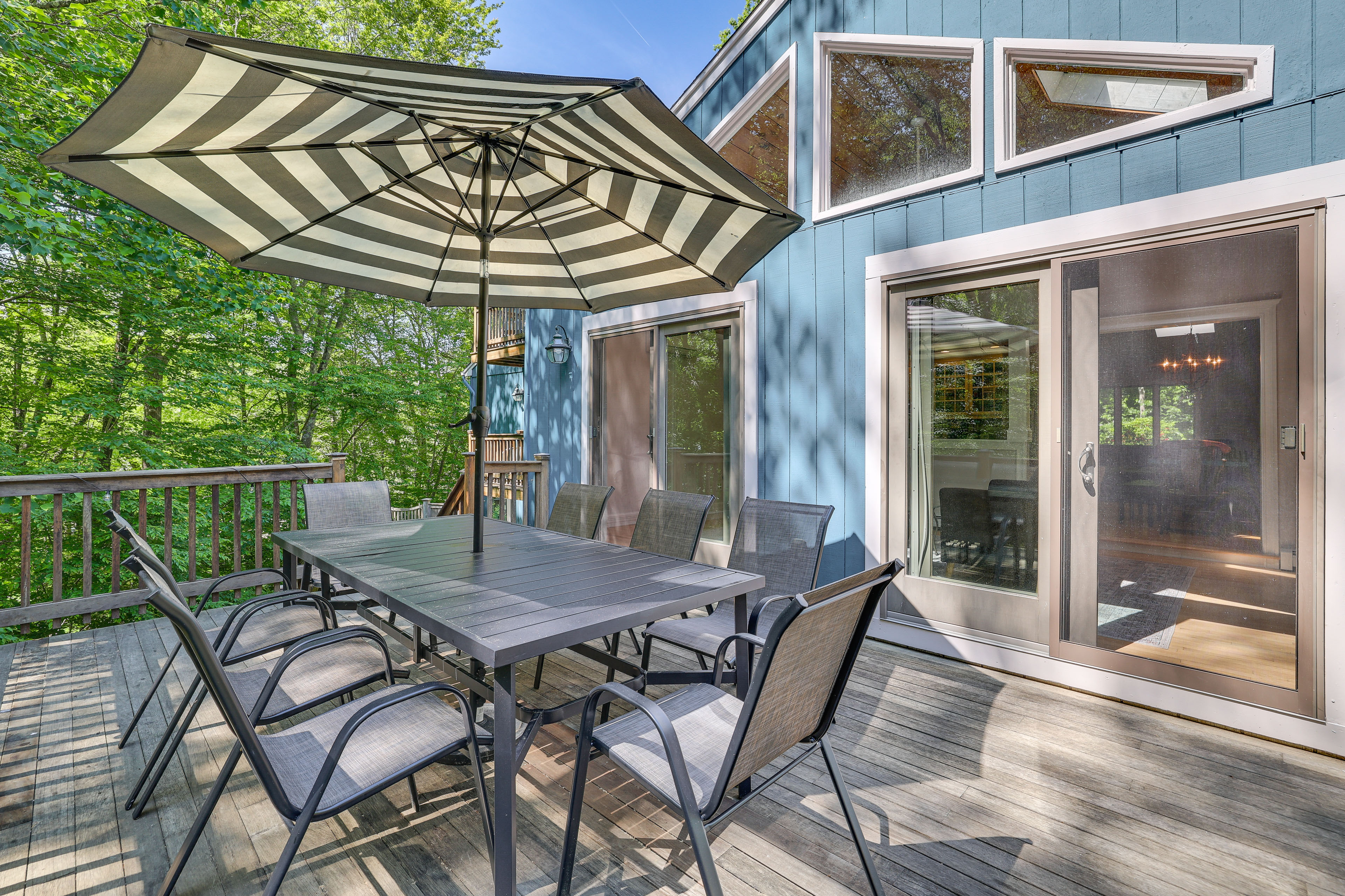 Cozy Woodland Home! Ski & Hike Coastal Connecticut