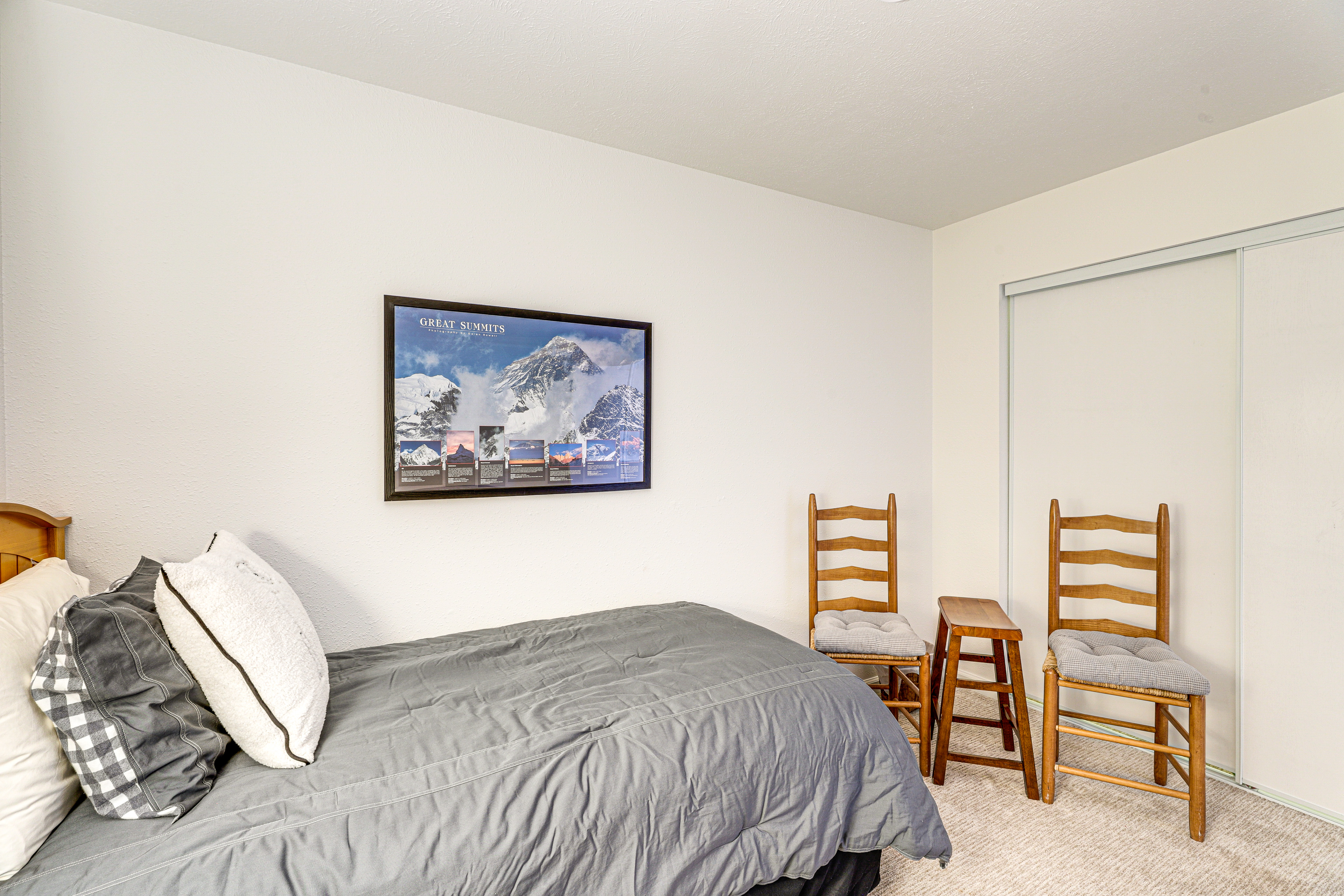 Walk to Ski Lifts: Cozy Crested Butte Condo