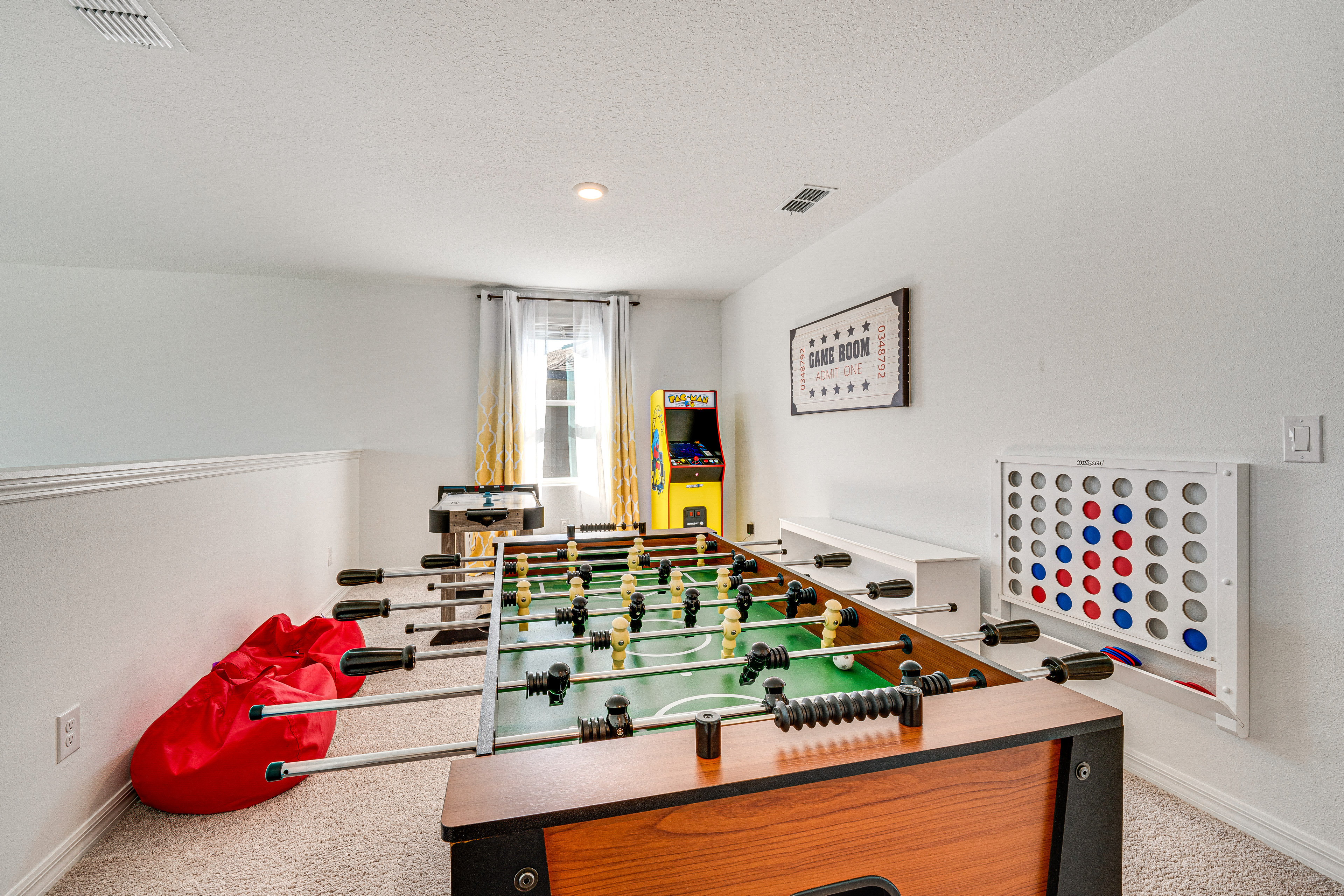 Game Room & Community Perks Davenport Home! Home Rental in Four Corners