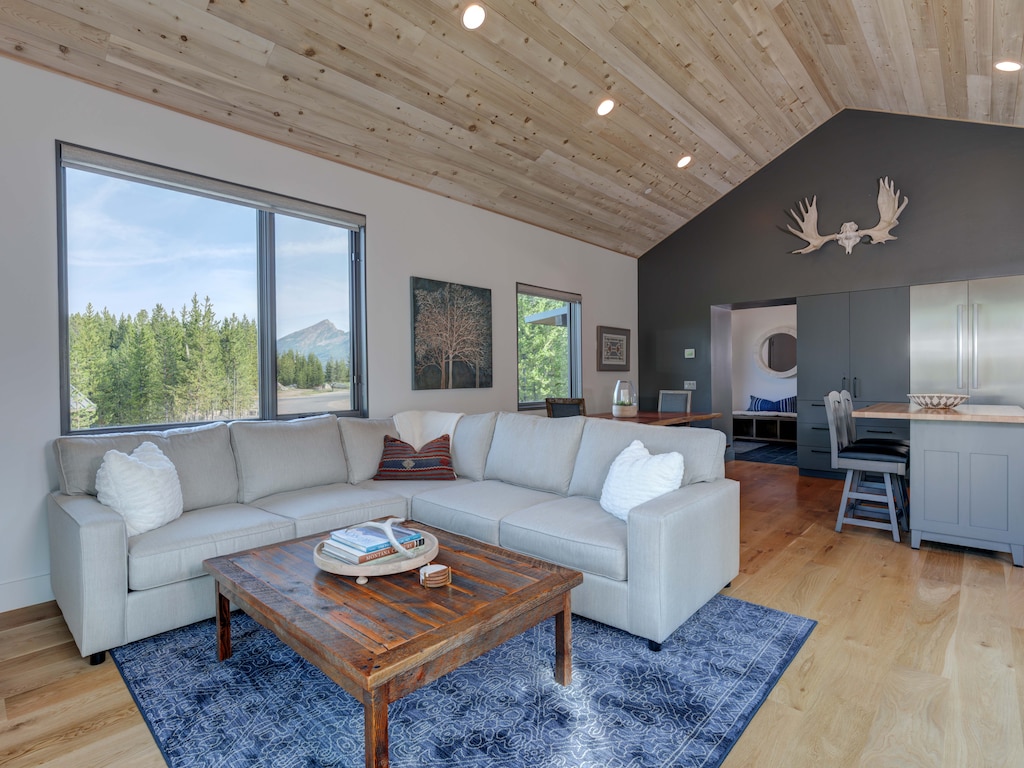 Lake Cabin 26, Living Room, 1