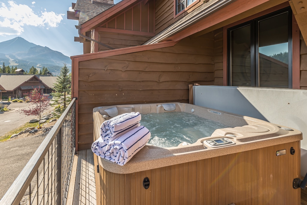 Soak in the Hot Tub | Exterior