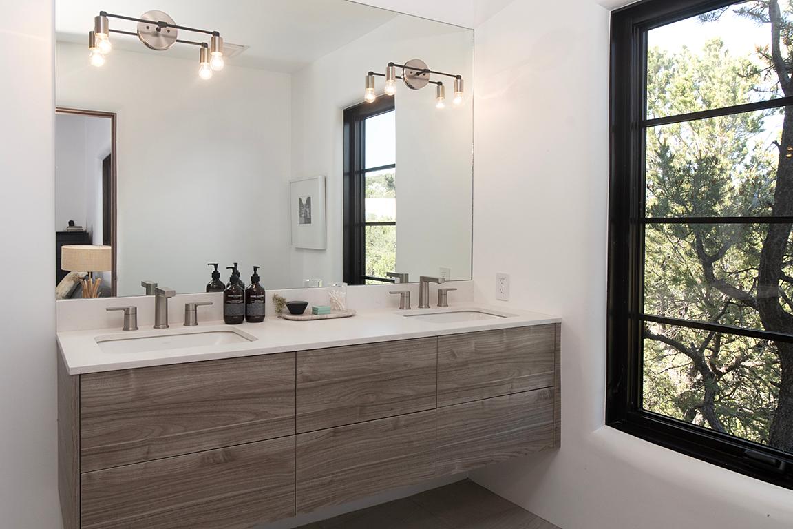 Guest Bedroom - Bathroom