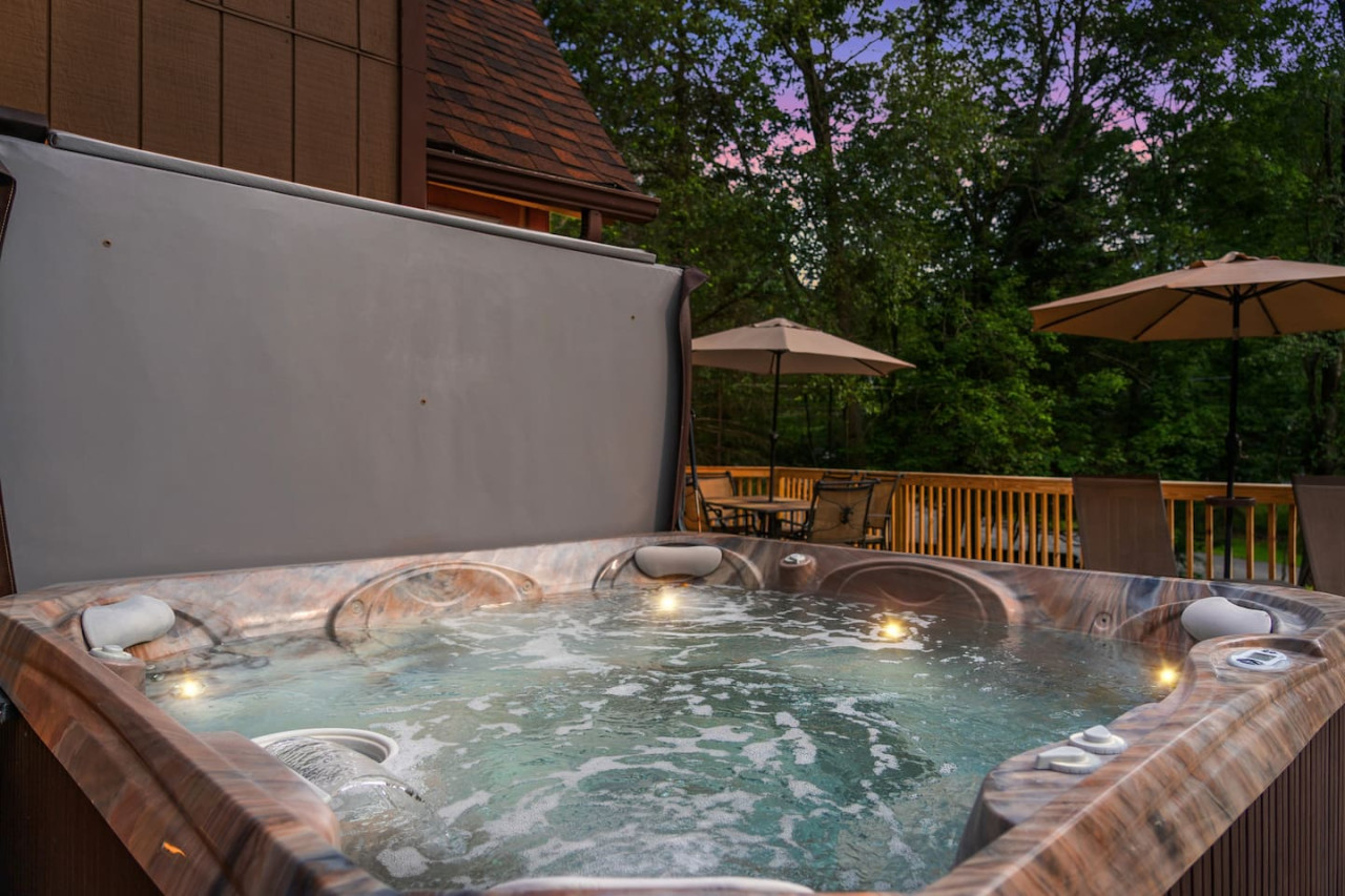 Property Image 2 - Lake Arrowhead - Heated Pool, Hot Tub  Fire Pit