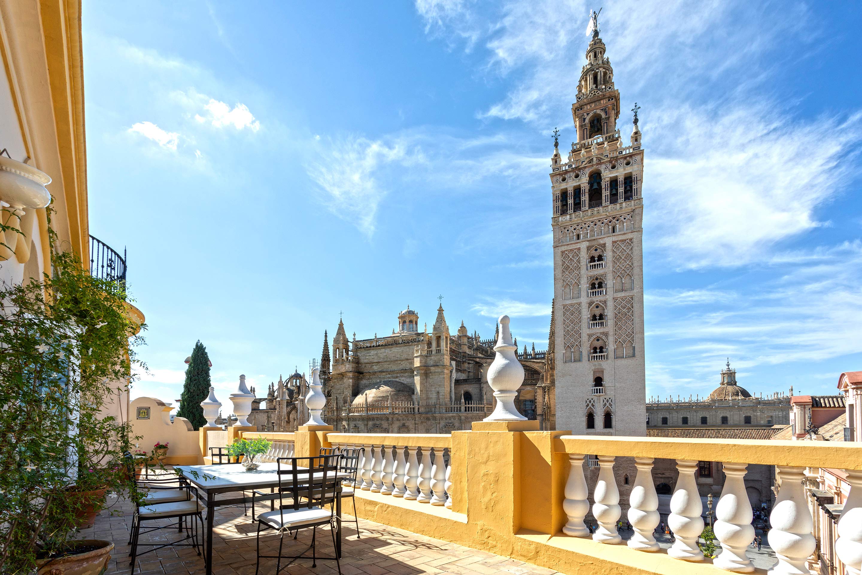 Property Image 1 - Unique penthouse Giralda views Virgen de los Reyes