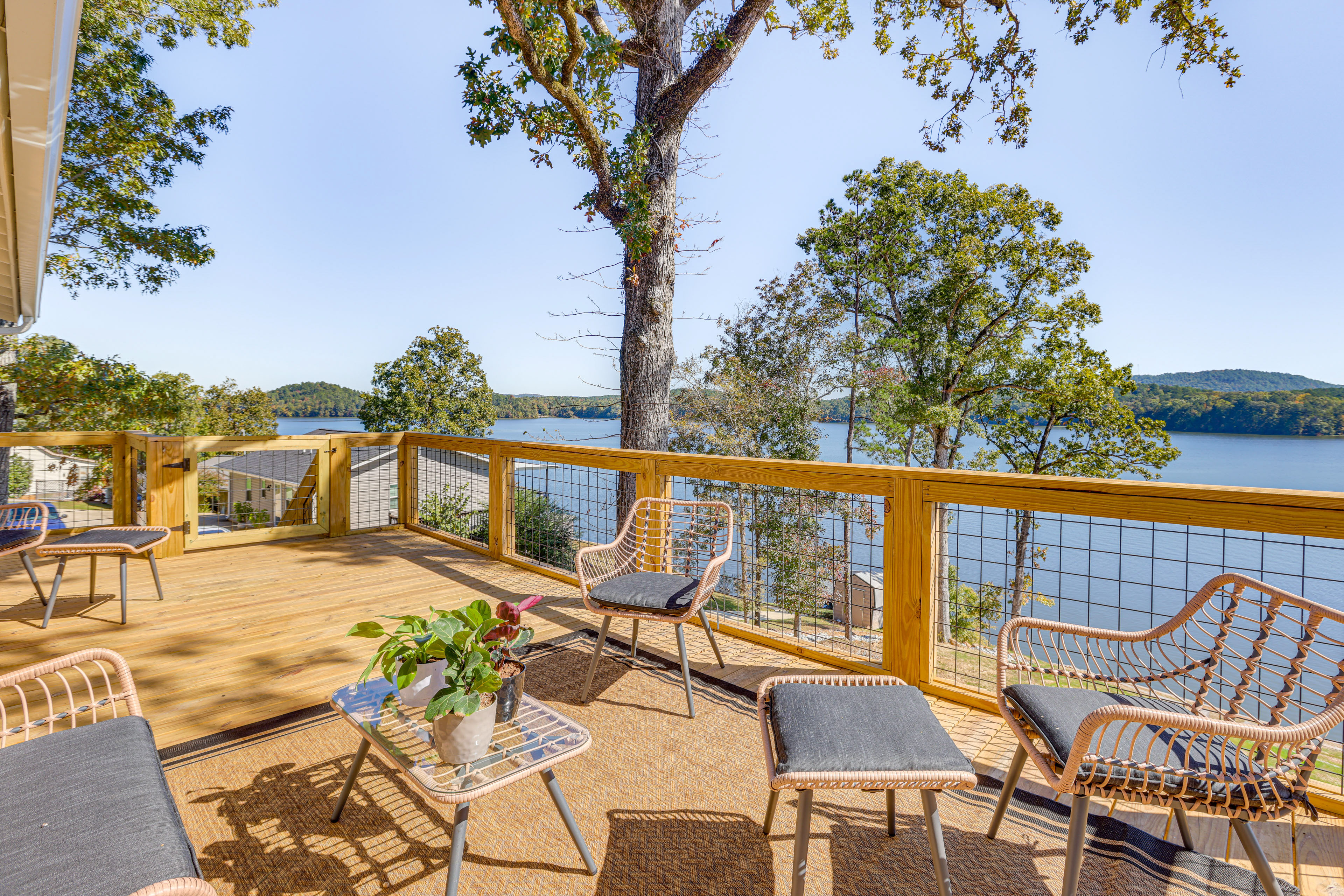 Property Image 1 - Decks & Boat Dock: Home on Lay Lake!