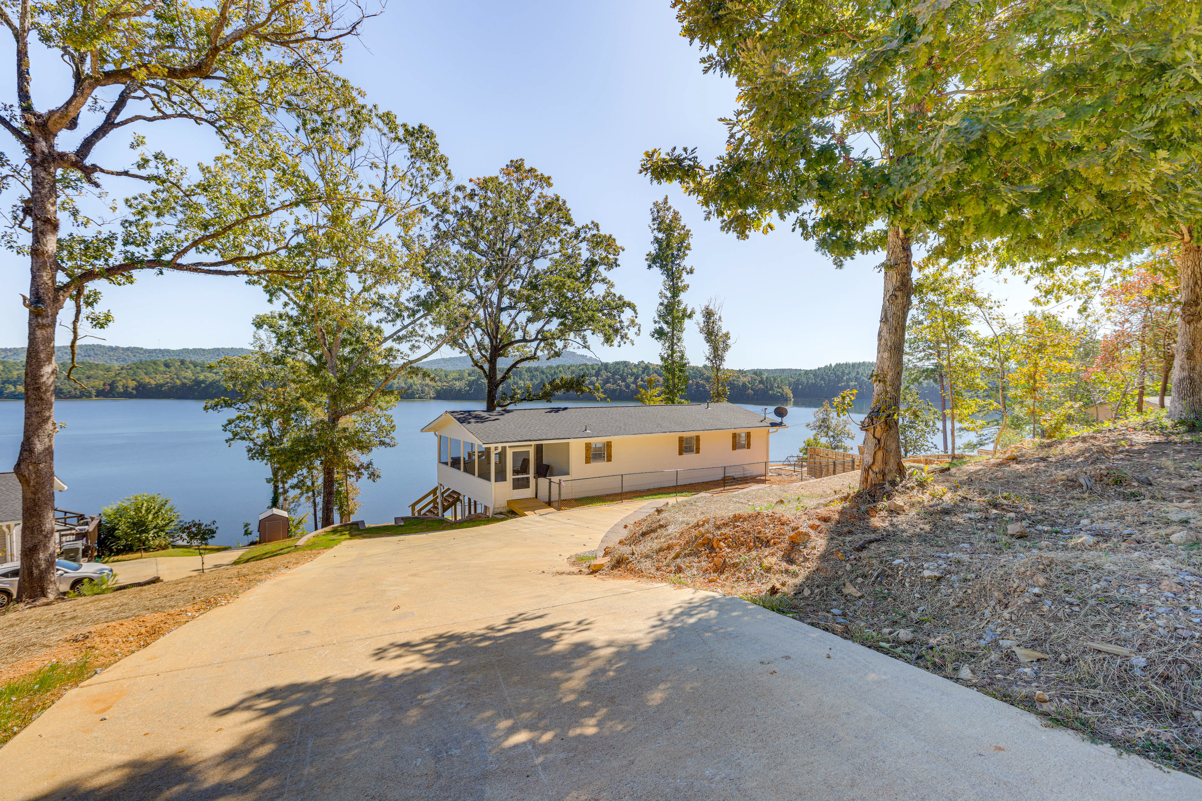 Property Image 2 - Decks & Boat Dock: Home on Lay Lake!