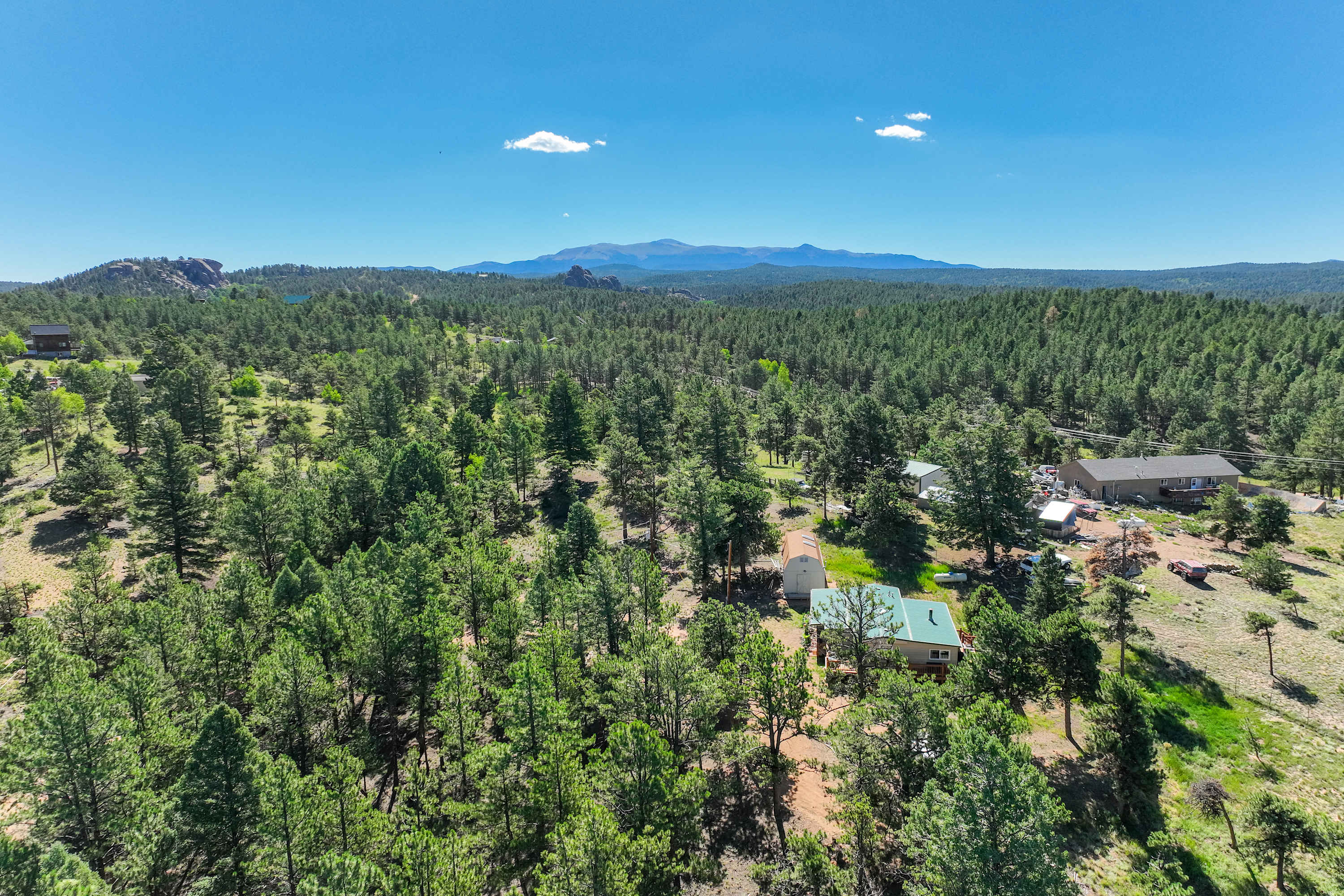 3bd Mnt Views, Firepit, & Grill on 4 Acres of Land