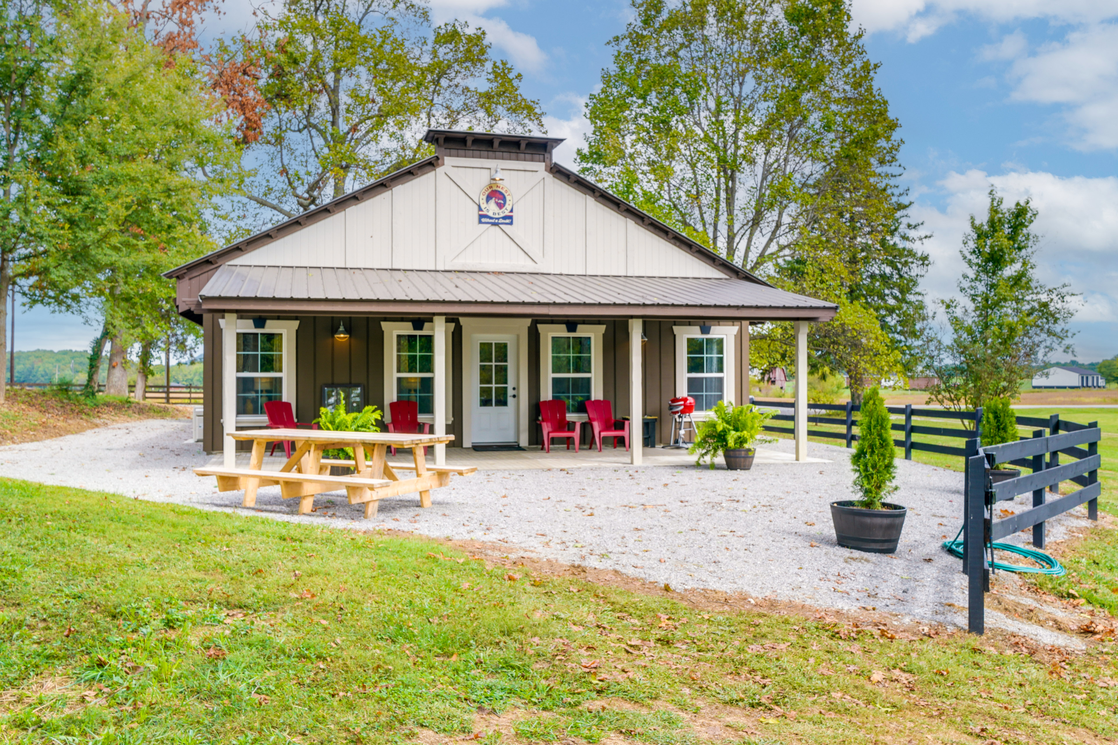 Property Image 1 - 10 Mi to Bourbon Trail: Historic Loretto Cottage!