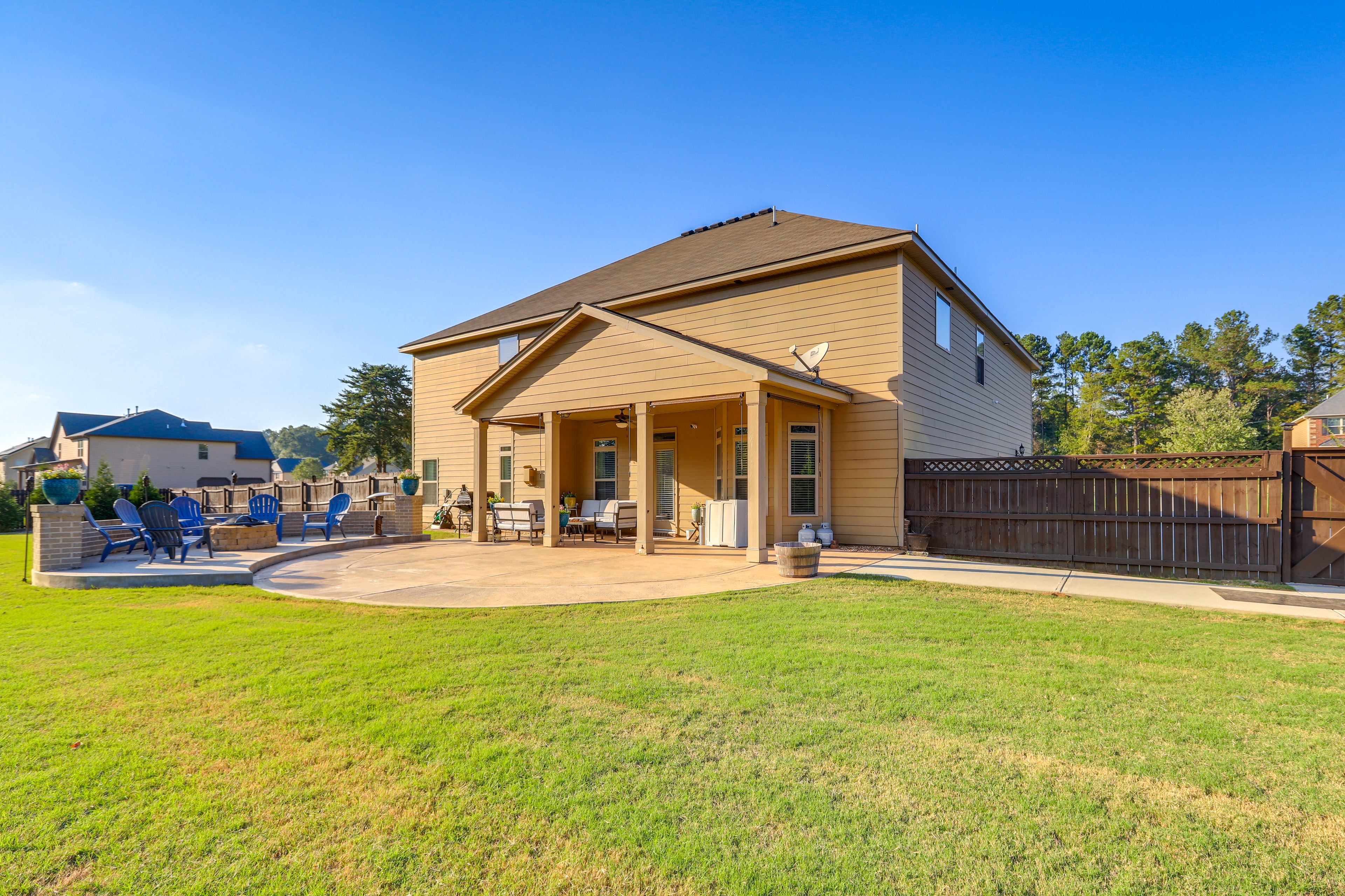 Property Image 2 - 11 Mi to Atlanta Motor Speedway: Home w/ Fire Pit!