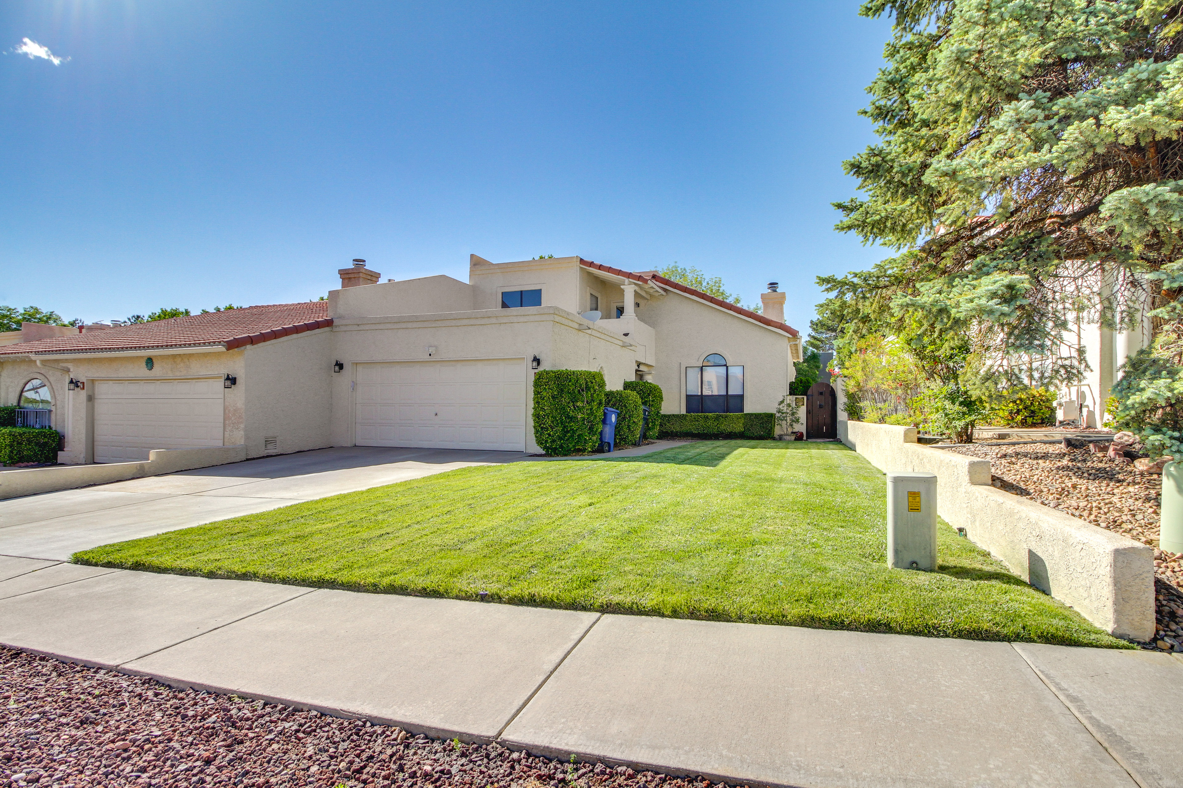 Property Image 1 - Charming Albuquerque Townhouse ~13 Mi to Downtown