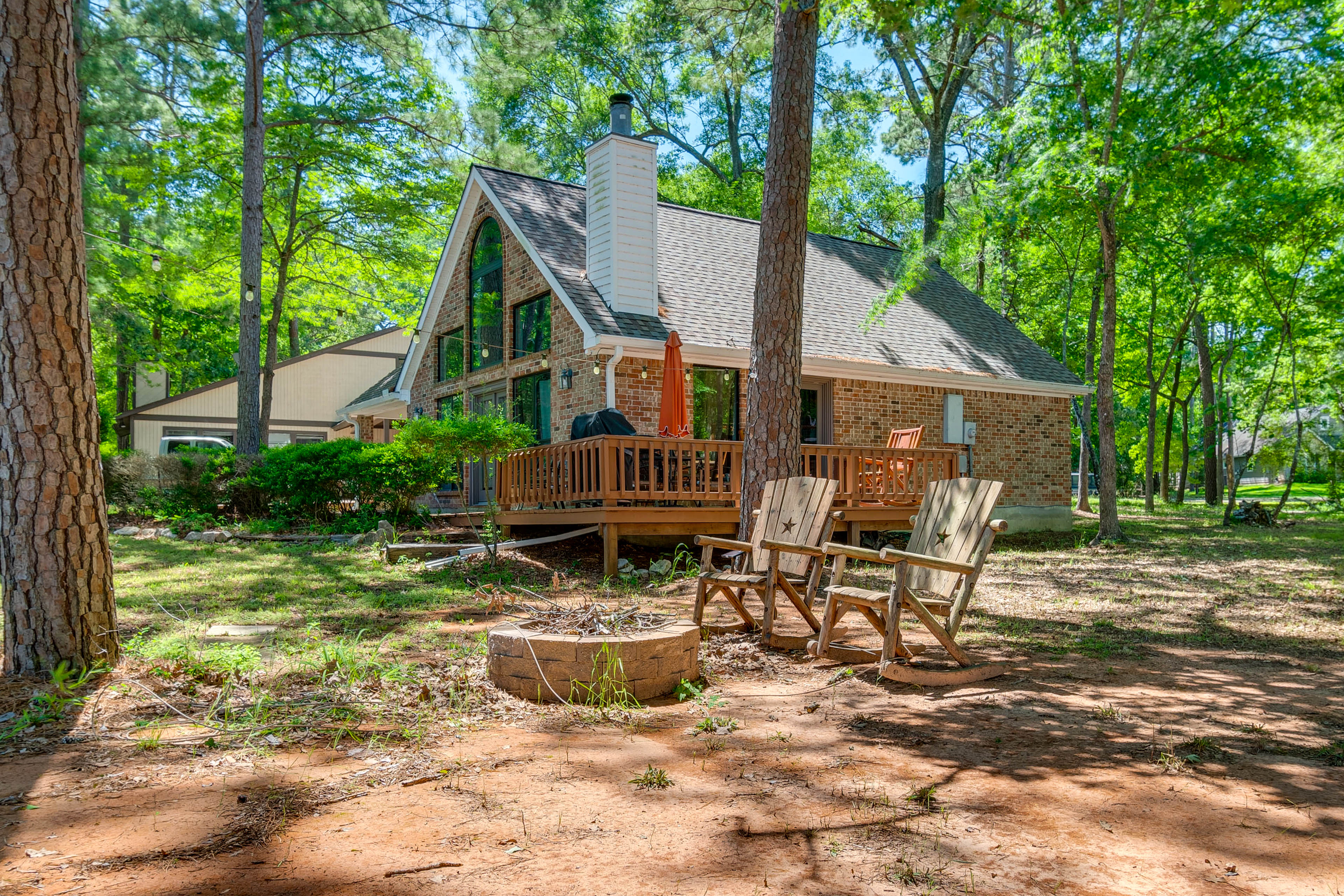 Property Image 2 - Cape Royale Home w/ Deck - Walk to Lake Livingston