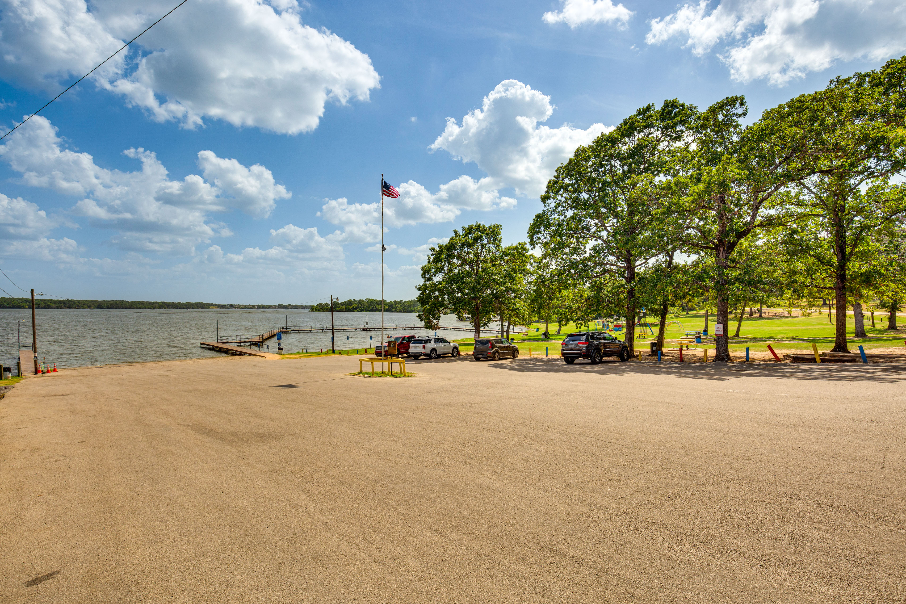 Property Image 2 - Tranquil Retreat: Half-Mi to Cedar Creek Reservoir