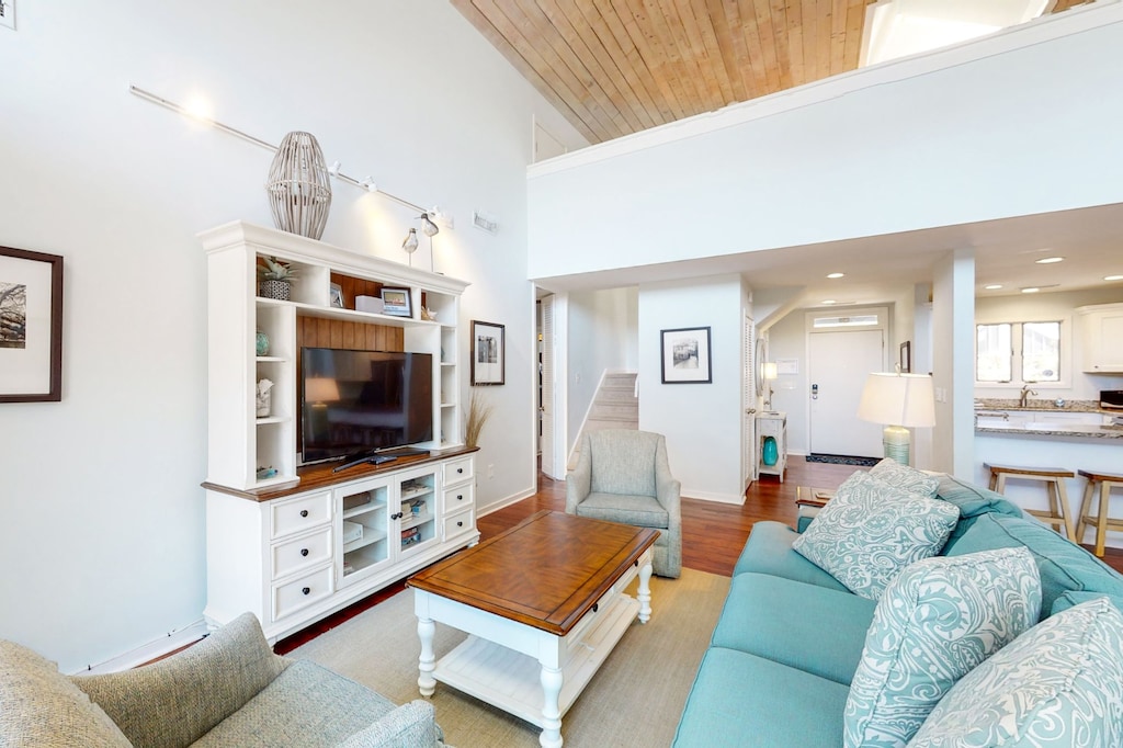 3637-Pompano-07182023_163335