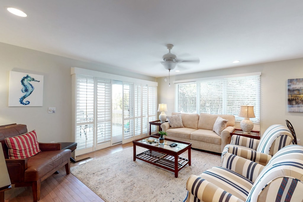 13107-Pelican-Watch-08162023_122618