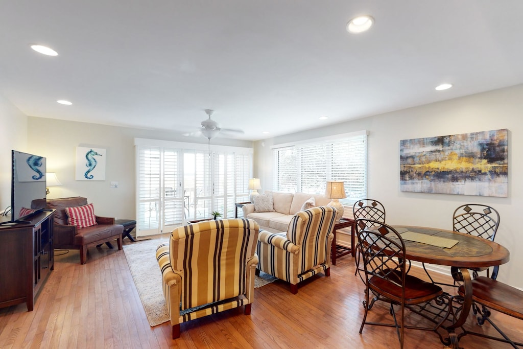 13107-Pelican-Watch-08162023_123246