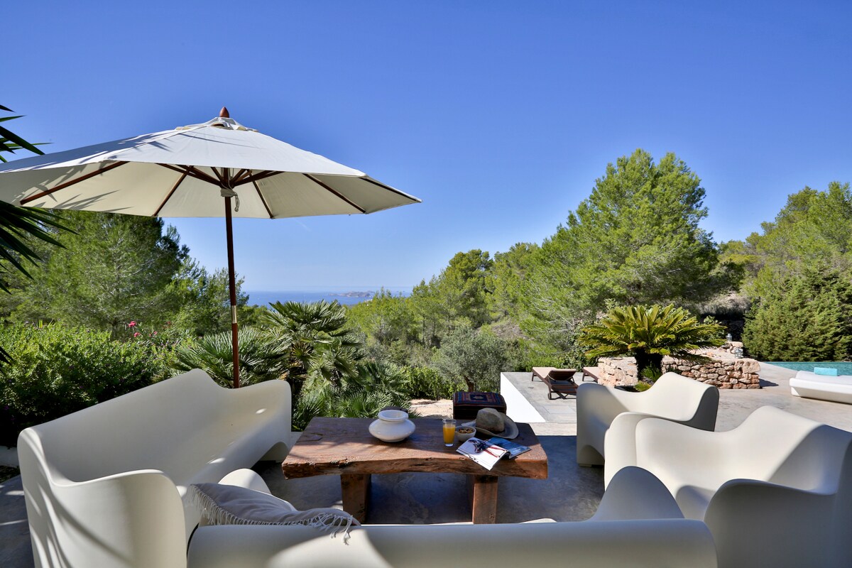 Property Image 2 - Villa Gris