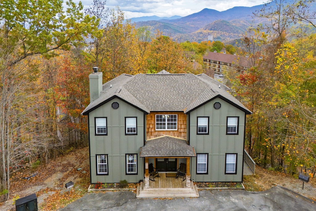 Greene Mountain Lodge welcomes you.