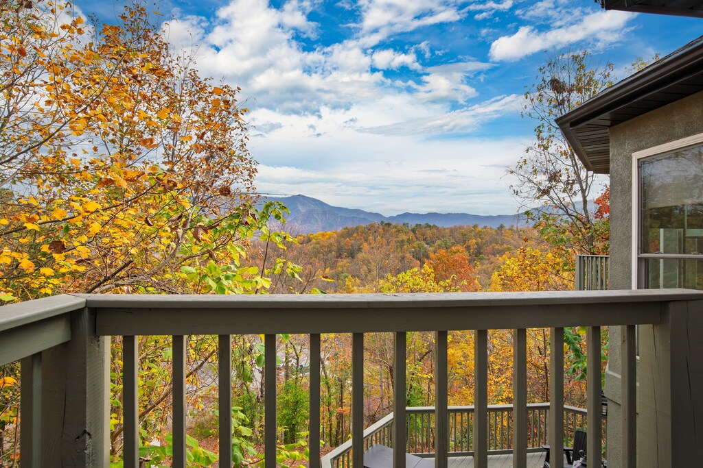 Sweeping views of the Smoky Mountains.