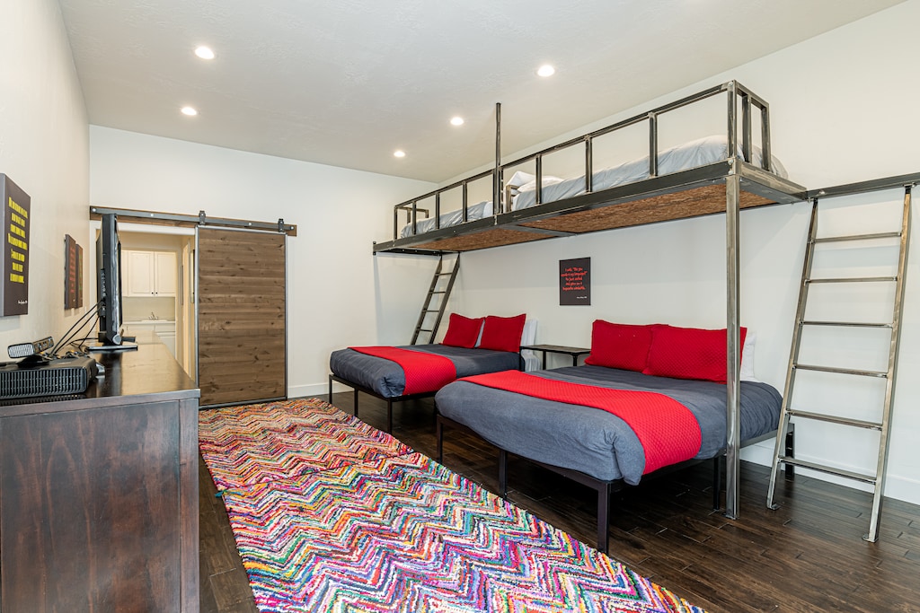 Bunk Room with a TV and Xbox