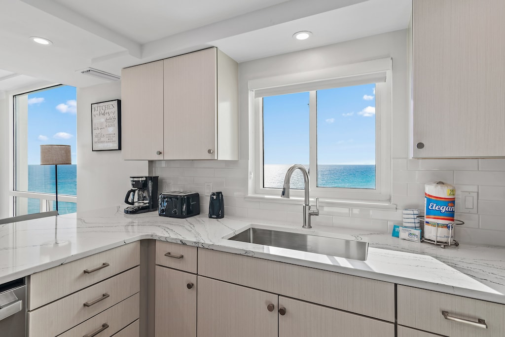 Fully equipped kitchen