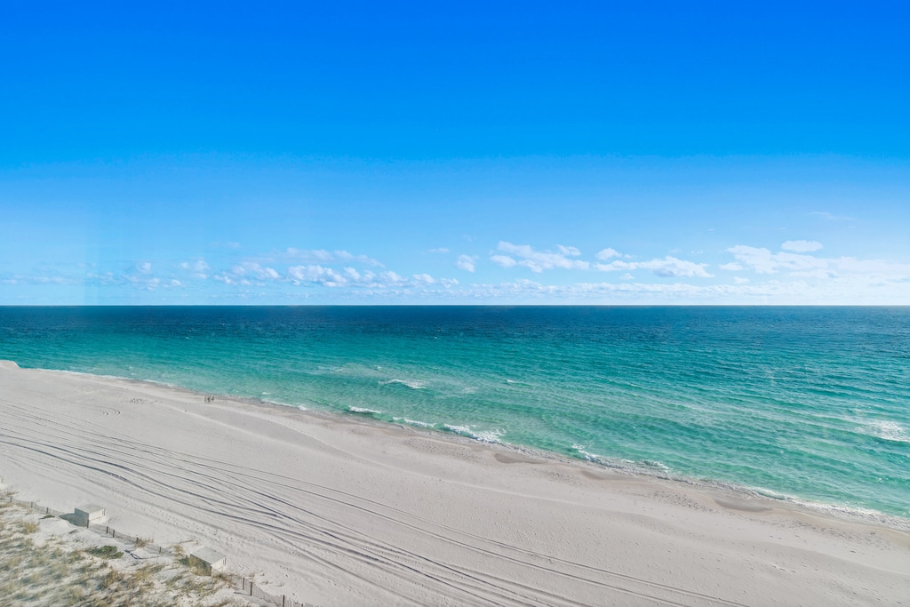 Shoreline Towers 1081 views