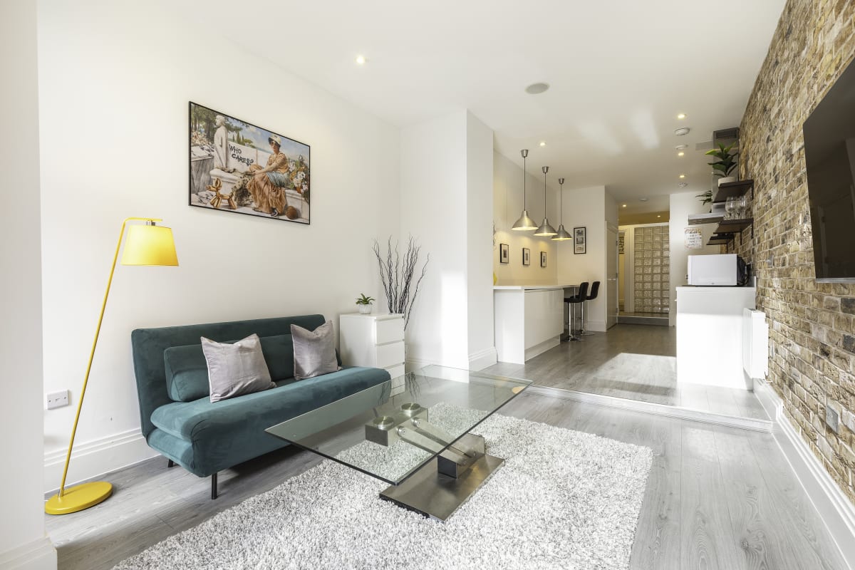 Property Image 1 - Sleek One Bedroom Flat in East Putney