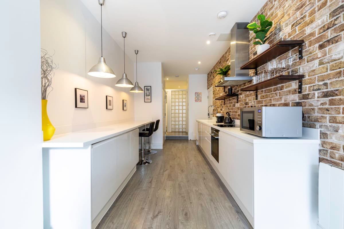 Sleek One Bedroom Flat in East Putney