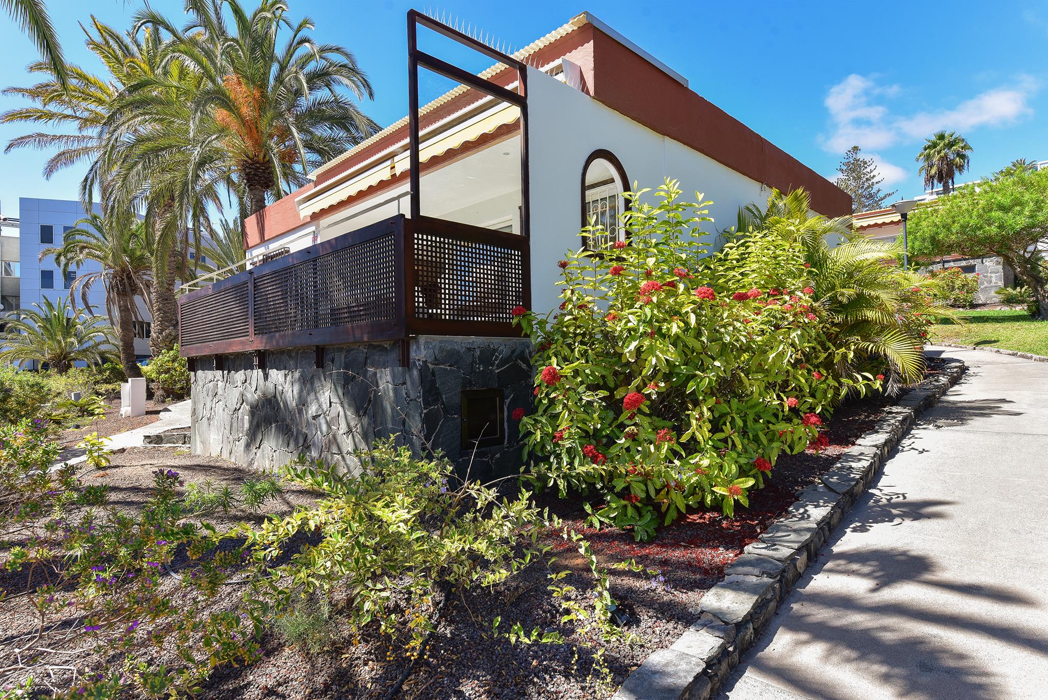 Red Rocks by VillaGranCanaria