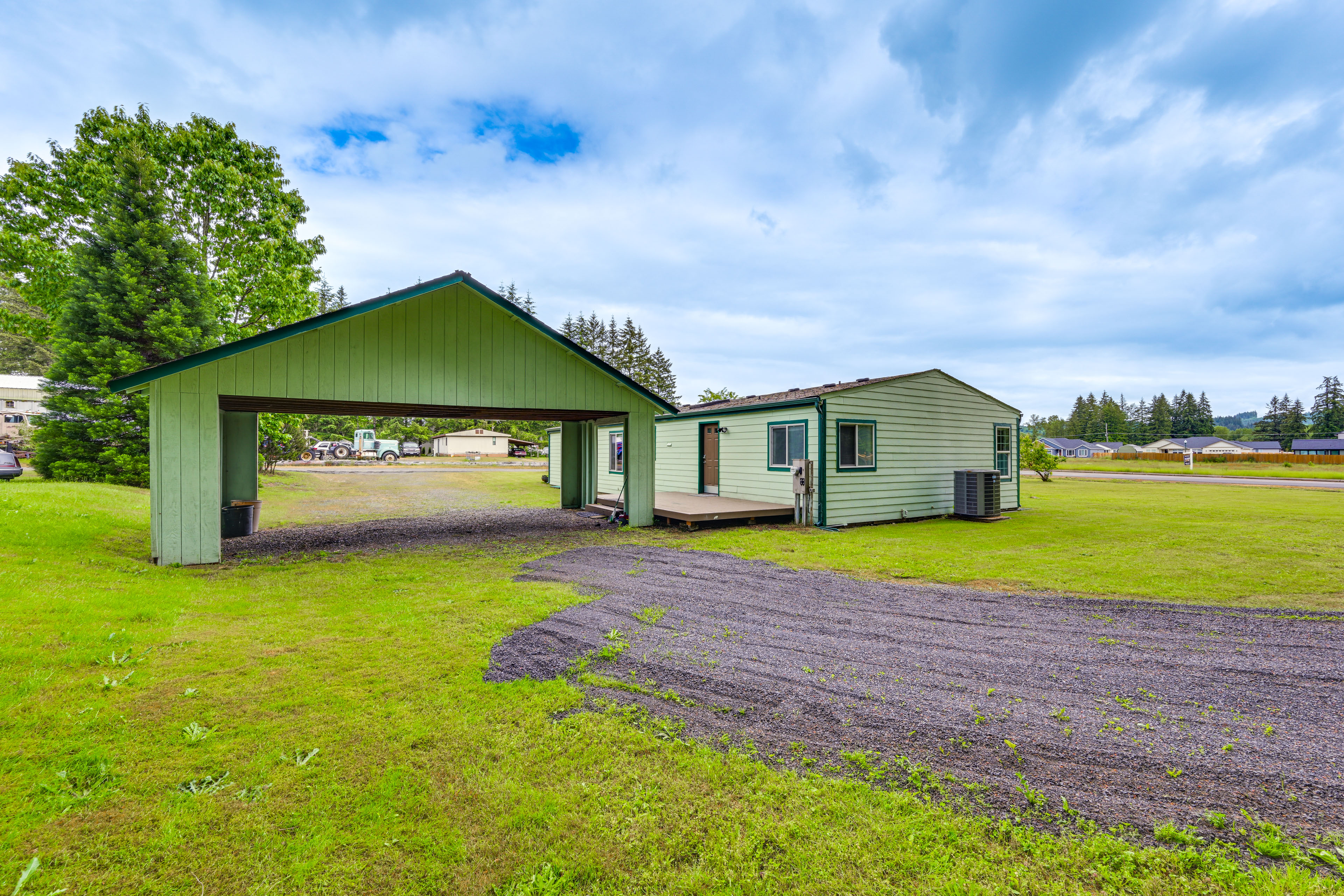 Property Image 1 - Castle Rock Home Near Cowlitz River, Dogs Welcome!