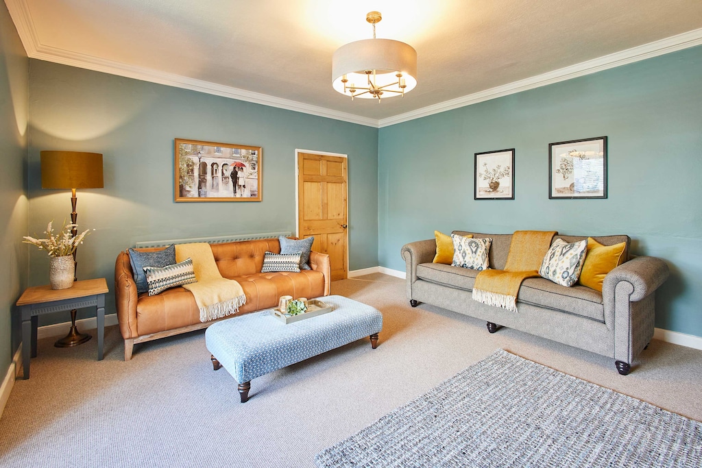 May Cottage, Middleton One Row - Host & Stay