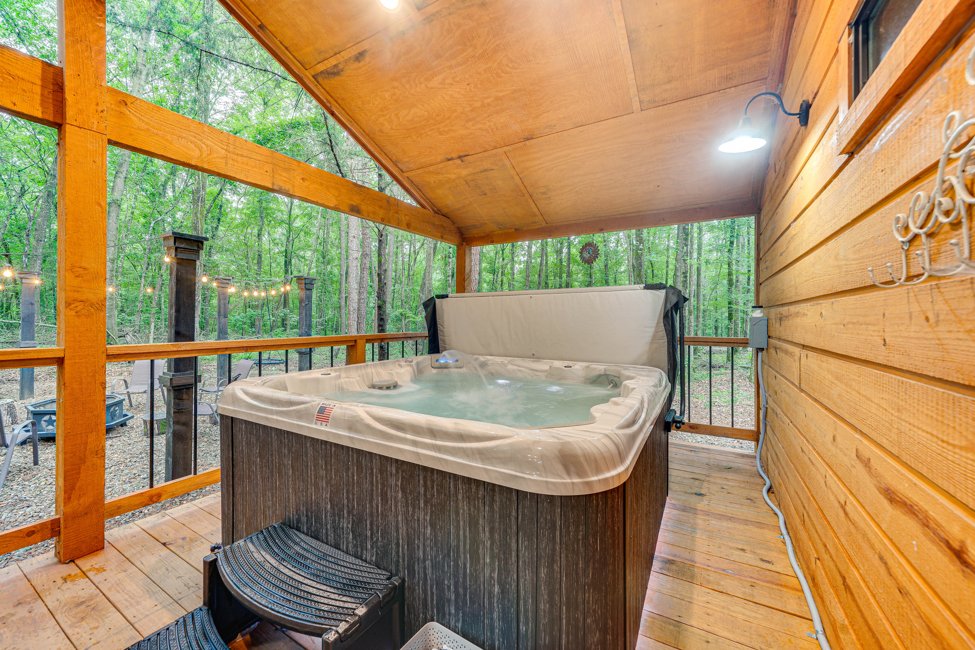 Property Image 2 - Near Choctaw Casino: Broken Bow Cabin w/ Hot Tub!