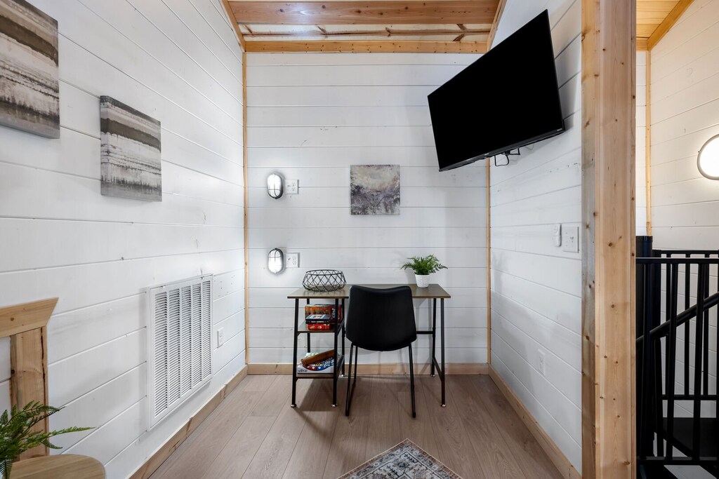 Office desk with TV upstairs