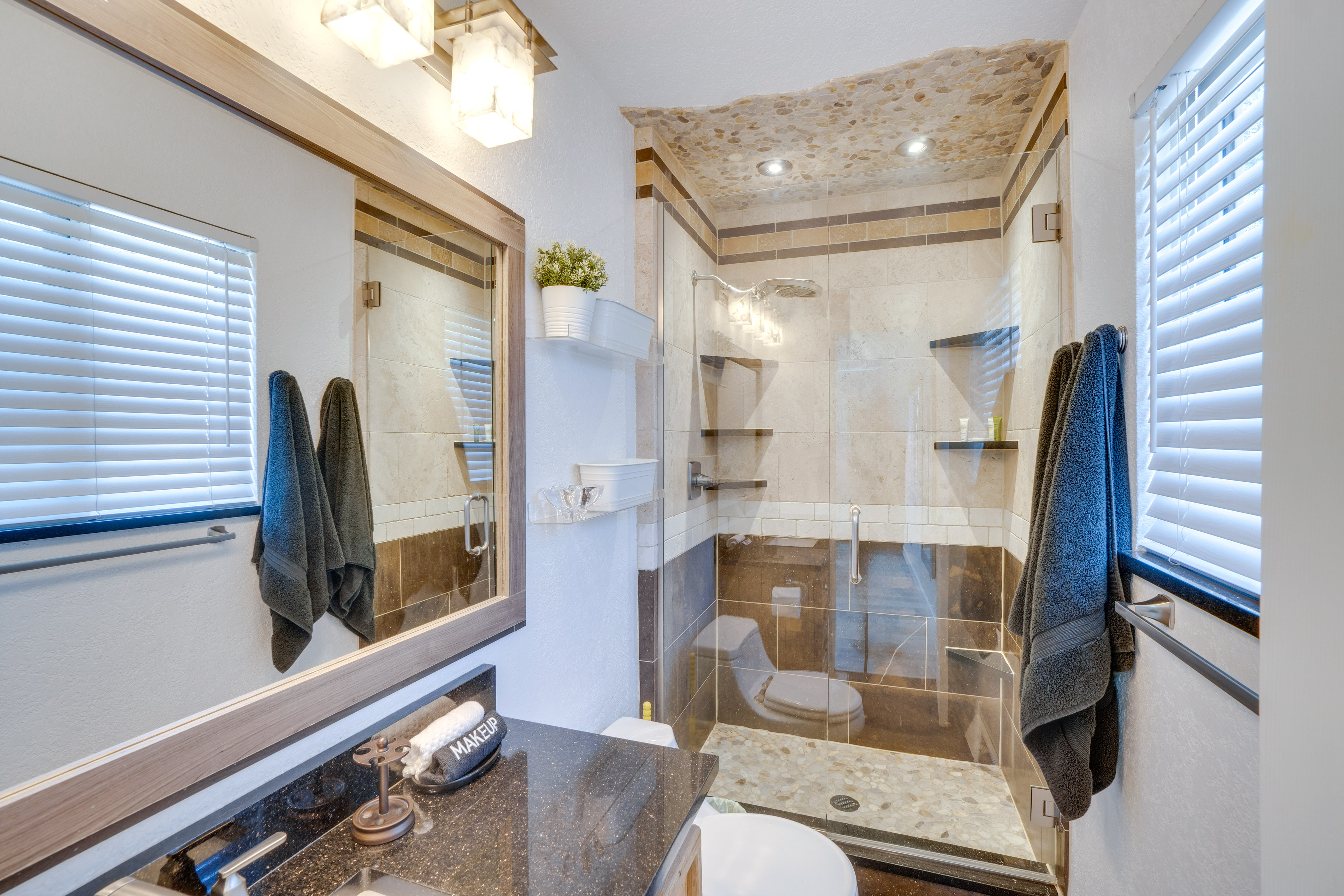 Covered Patio & Fire Pit: Centennial Home!