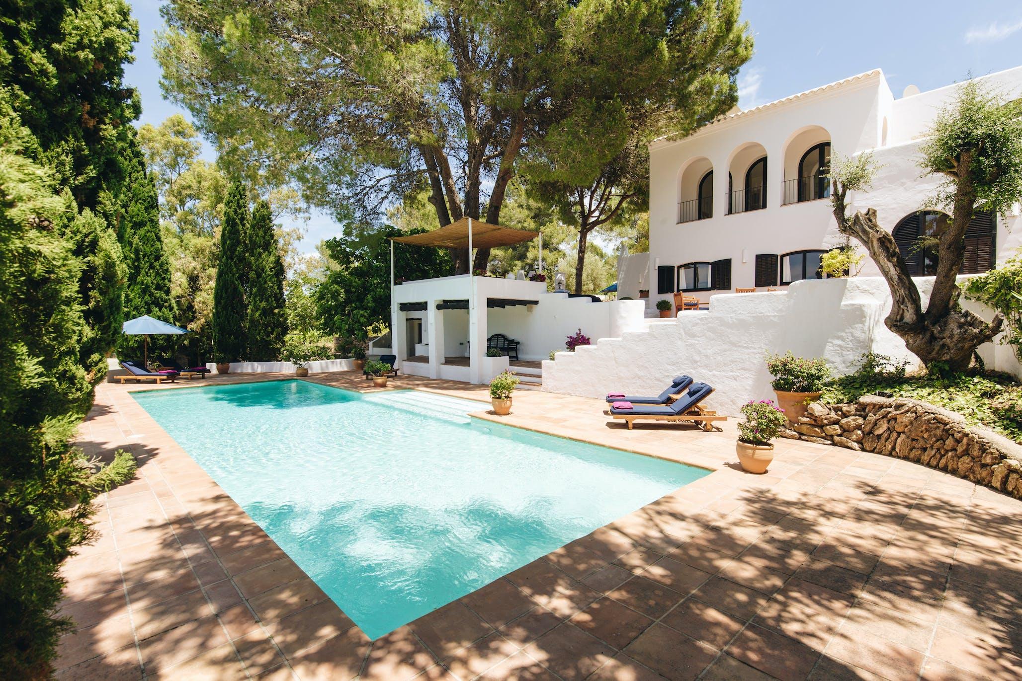 Property Image 2 - Wonderfully appointed villa, located within peaceful surroundings in the heart of Ibiza