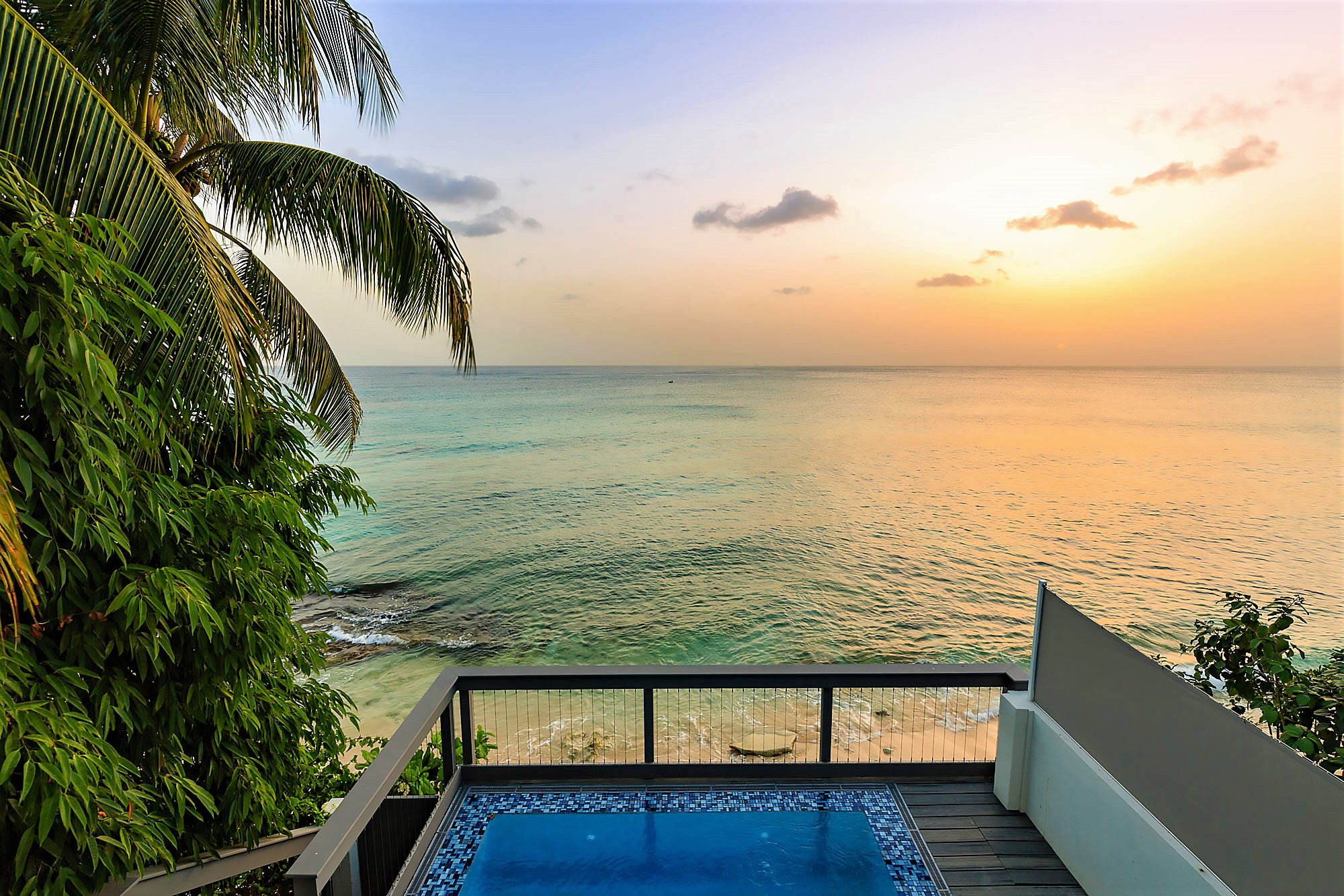 Exquisite Villa On The Beachfront in Barbados