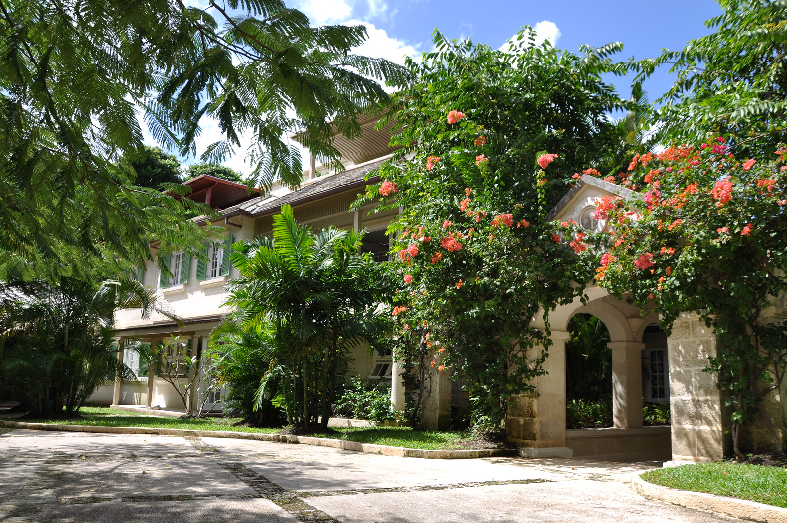 Property Image 1 - Villa Nestled In The Heart Of Three Acres Of Lush