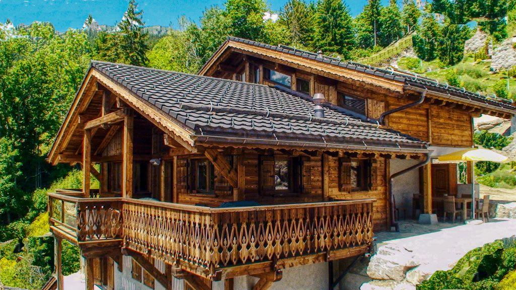 Property Image 1 - Adorable Swiss Chalet Near Crans Montana Centre