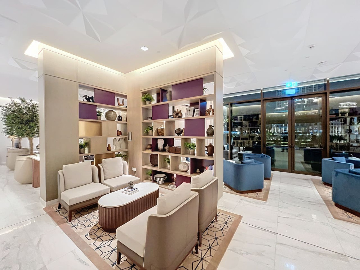 Palace Residences - Light One Bedroom