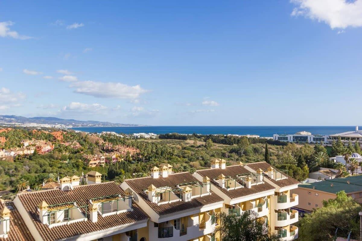Property Image 2 - Senorio Giraldo 4 | Seaview Mountain Apartment Pools Bbq