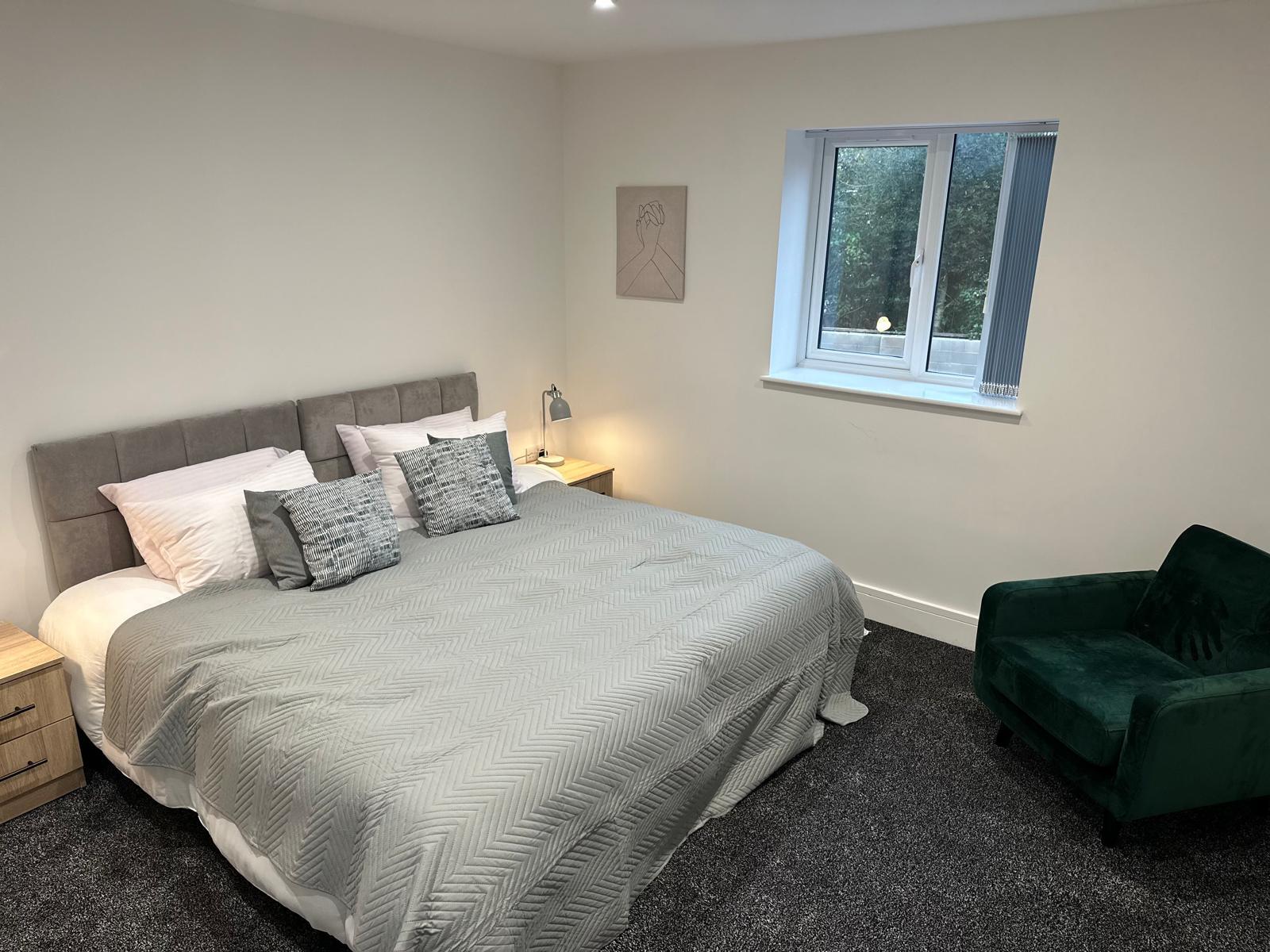 Property Image 2 - Modern Long Eaton Flat - Ideal for Work or Leisure