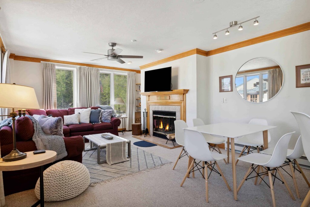 charter-l222-2022_53764193501_o