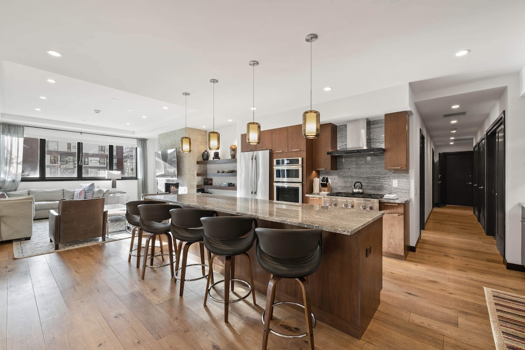 lion-w303-5347_53327894604_o