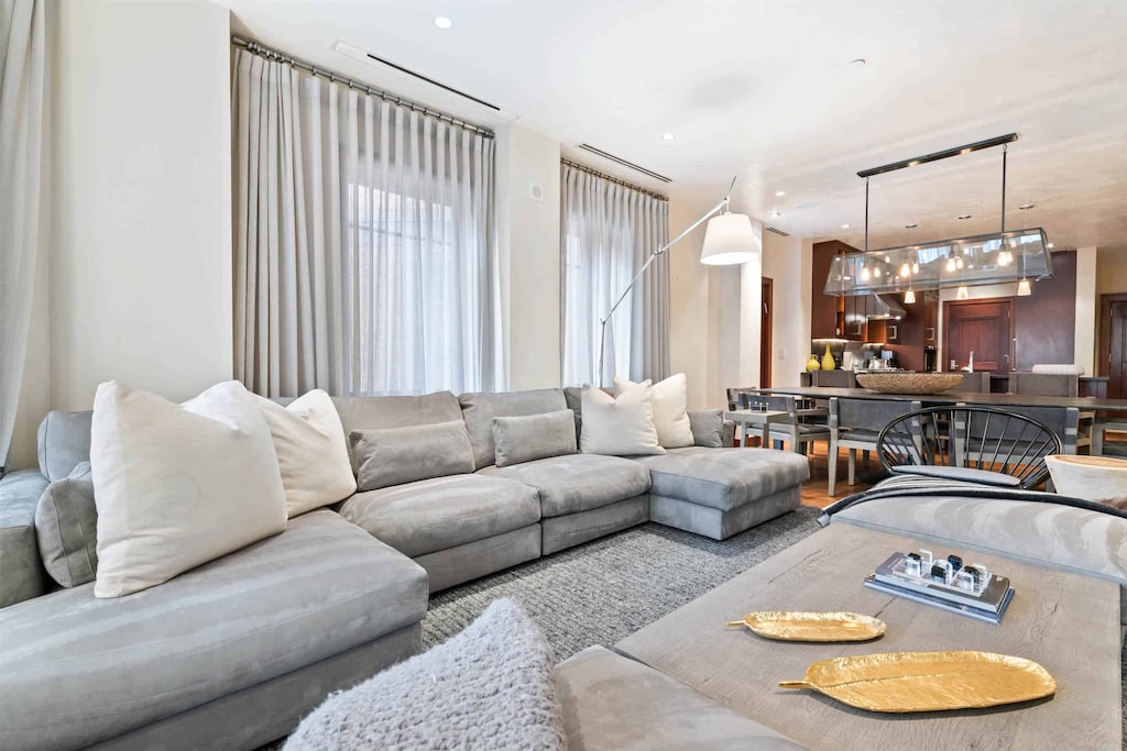 1683736428467-1115-2