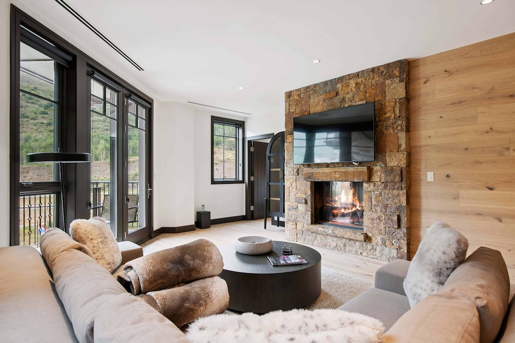 solaris-6ew-5690_54669420512_o