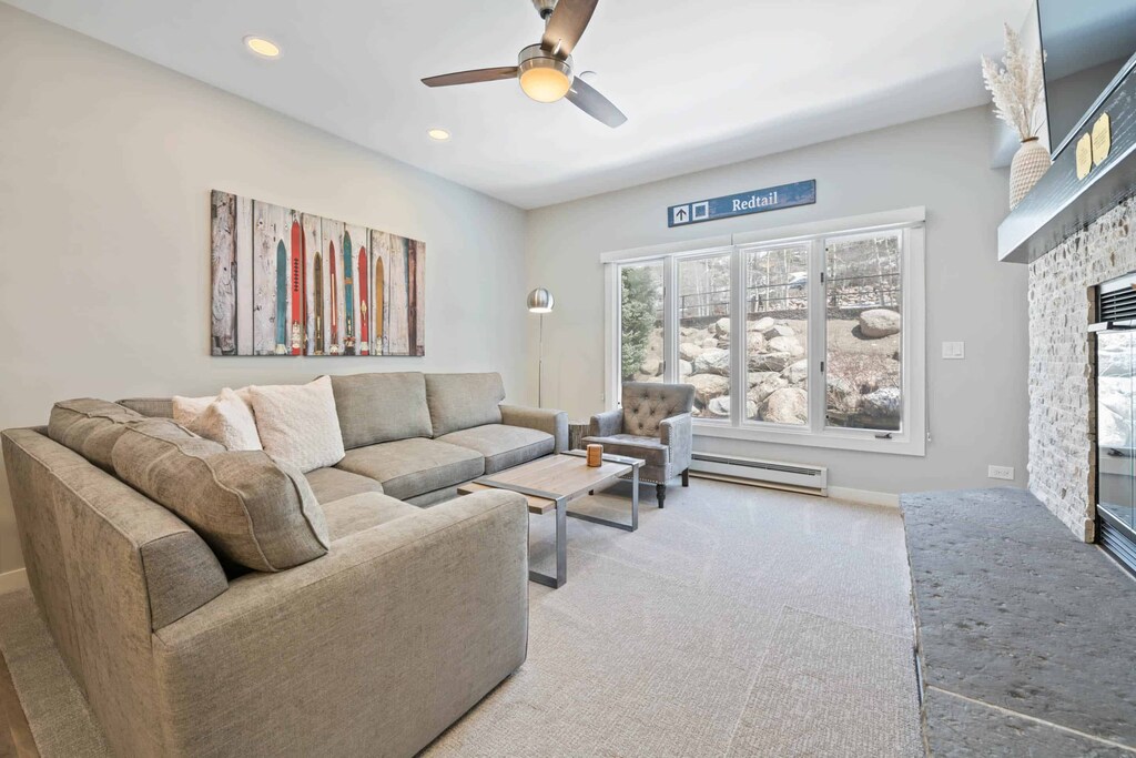 charter-1250-3211_52830787134_o