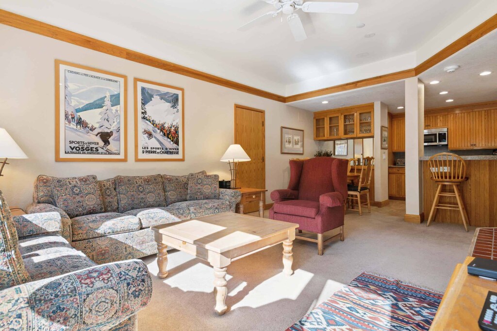 charterf330-8317_53857439470_o