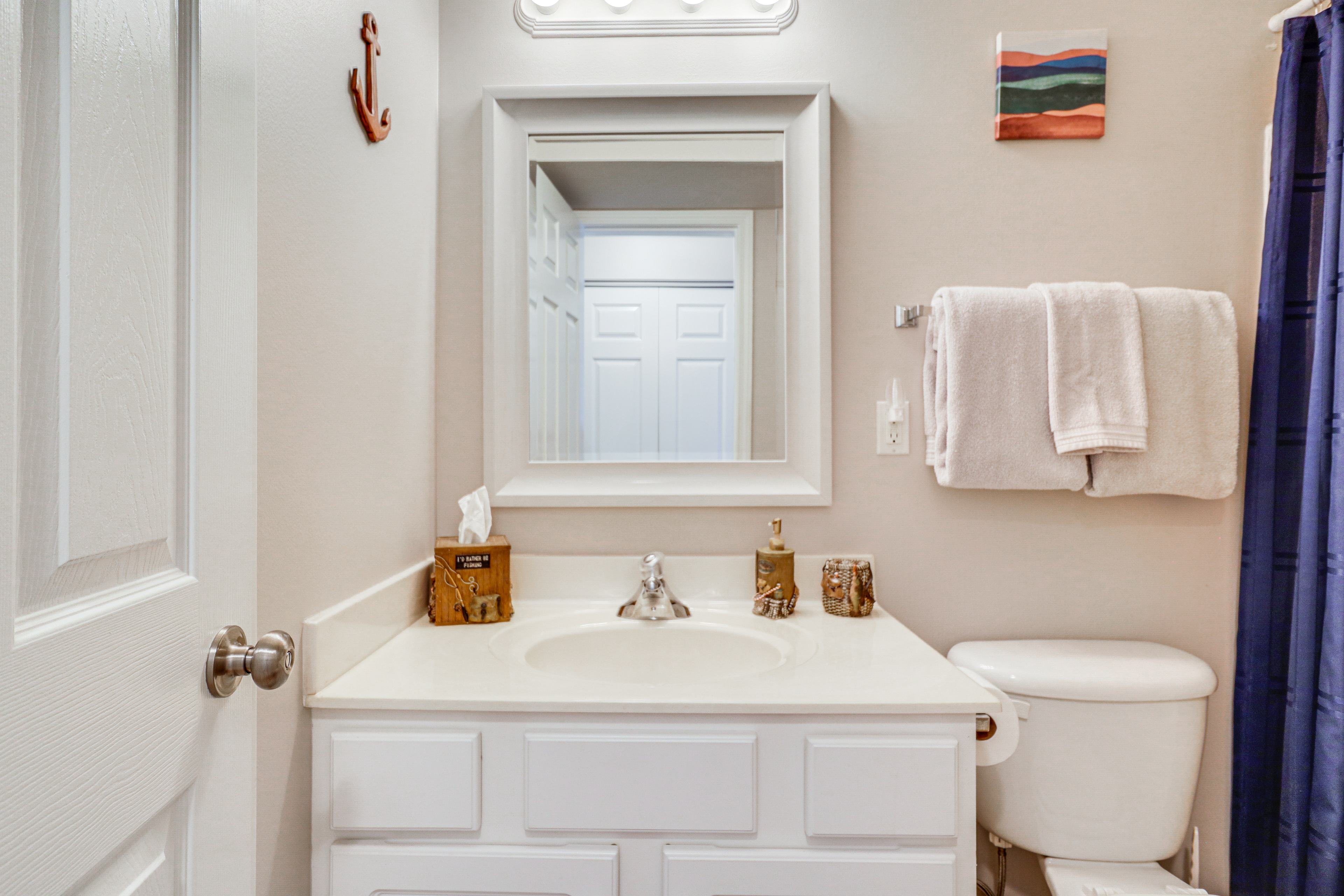 Lake of The Ozarks Condo w/ Pool in Camdenton